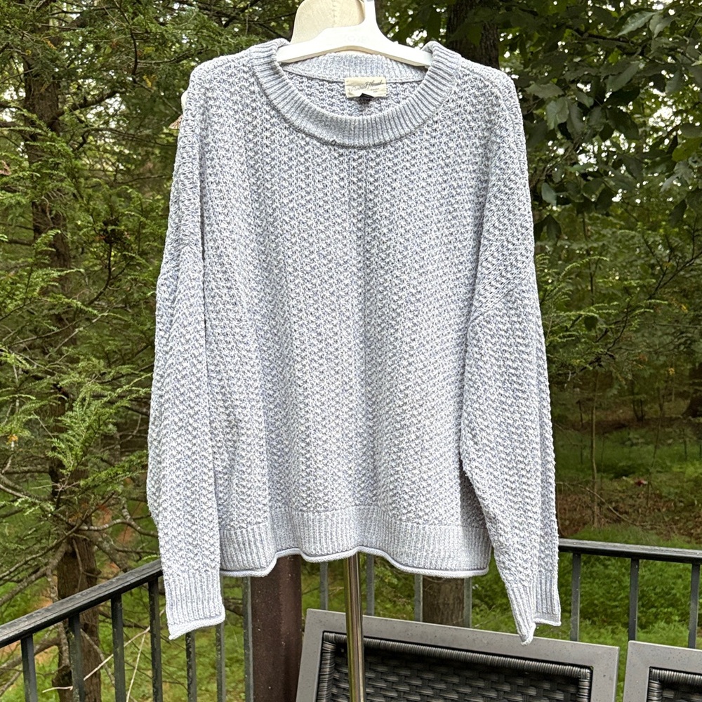 Universal Thread Light blue variagted knit Women's crop sweater sz. XXL